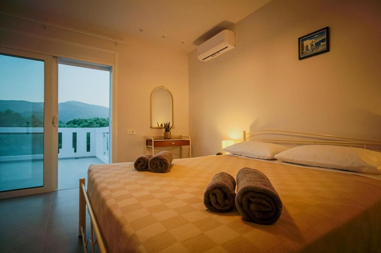 Villa Boviana With Private Swimming PoolAgios Sostis  エクステリア 写真