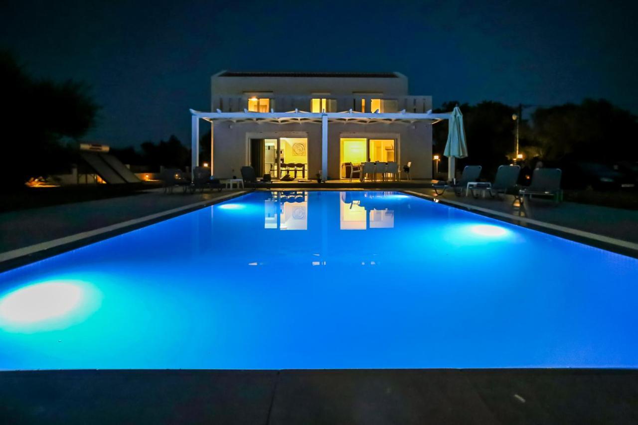Villa Boviana With Private Swimming PoolAgios Sostis  エクステリア 写真