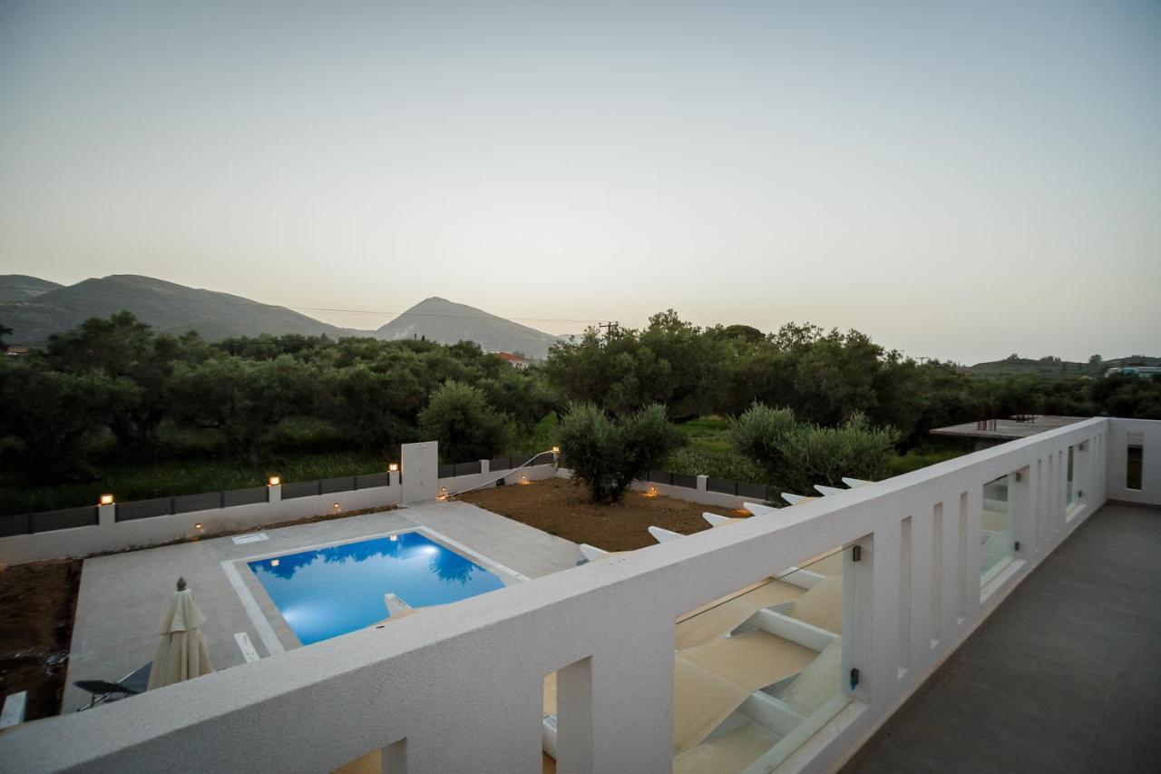 Villa Boviana With Private Swimming PoolAgios Sostis  エクステリア 写真