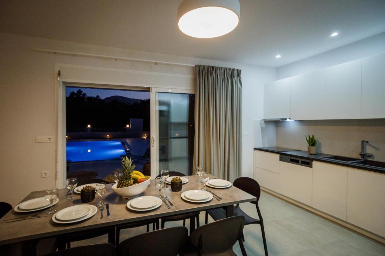 Villa Boviana With Private Swimming PoolAgios Sostis  エクステリア 写真